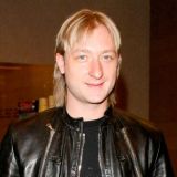 За что Плющенко платит своим фаворитам 