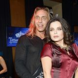 Сын Наташи Королевой привел в родительский дом стриптизершу