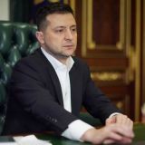 Зеленский ответил Порошенко на критику вакцины от COVID-19