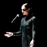 Замеченная у кабинета гинеколога Бузова сообщила о ребенке: Хочу подарить карапузика