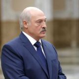 Лукашенко обратился к белорусским чиновникам: Вылезайте из-под плинтуса