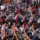 Депутат Рады Колесник заявила об угрозе войны Украины с Россией: Нужно сваливать из страны