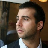 Женатый Ургант оправдал появление компании голых девушек в отеле