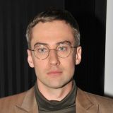 Отберет внимание и любовь: сын приревновал Шепелева к новорожденному брату