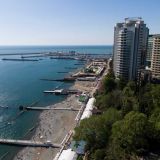 Володин назвал недопустимым рост цен на отдых