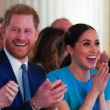 Меган Маркл и принца Гарри призывают отказаться от монарших титулов