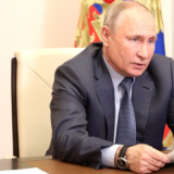 Песков: Путин готов обсудить с Зеленским Крым при одном условии