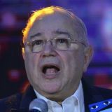 После развода Петросян заявился к правоохранителям с оружием