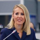 Обзывавшая детей гаденышами Собчак пожаловалась на сложности в воспитании сына