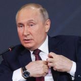 Путин обвинил США в попытках сдержать развитие России