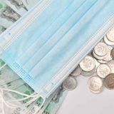 Глава Росмолодежи предложила отказаться от одноразовых масок ради экологии