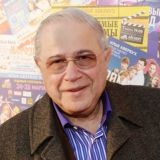 Жена Петросяна хочет сбежать 