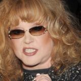 Расфуфыренная Пугачева на 