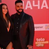 Расстались? Новая избранница Тимати сняла подаренное им кольцо