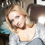 Ударившейся в работу Навке быстро нашли замену: Роскошные красотки