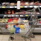 Власти уберегут россиян от роста цен на продукты
