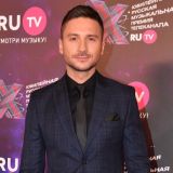 Не взял даже зубную щетку: Лазарев бросил Малиновского на фоне слухов об однополой связи