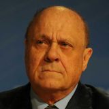 Отец перед смертью избил Владимира Меньшова 