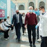 Собянин открыл один из крупнейших в Европе прививочных пунктов