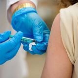 Глава Роспотребнадзора призвала привить все население России