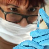 В Кремле отреагировали на призыв к вакцинации всего населения России