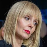 Испуганная коронавирусом и ограничениями Валерия бежит из Москвы: Продадим квартиру