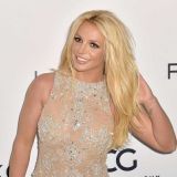 Нужна помощь? Дергающаяся Спирс перепугала поклонников