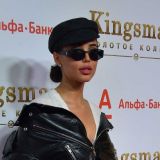 Обвела Тимати вокруг пальца: Решетова сбежала из страны с сыном