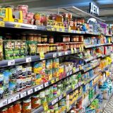 В России поднялись цены на популярные продукты – подробности
