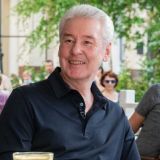 Собянин отменил систему обязательных QR-кодов для посещения ресторанов