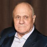 “Всю ночь смотрела на него”: Алентова вспомнила любопытный случай из жизни Меньшова