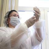 Прививку от COVID-19 сделали 77% московских госслужащих