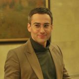 Шепелева с сыном подкараулили на улице