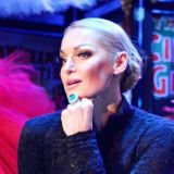 Голая Волочкова прикрылась тряпочкой: А где трусы?