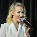 Собчак неожиданно поздравила конкурента: Хватает ума