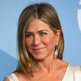 Врач прогнал заглядывающую в промежность подруги Дженнифер Энистон