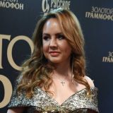 Помощница заявила о строгих запретах для МакSим после комы