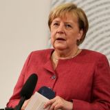 Меркель пообещала поддержать новые санкции против России