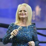 Унизившая тиктокершу Долина превратилась в подростка: Ваше время закончилось!