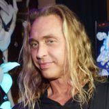 Хвастливого Тарзана заподозрили во лжи: Боженька моими руками пишет