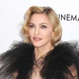 Странный наряд и волосатые подмышки: дочь Мадонны вызвала оторопь