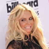 Бритни Спирс таинственно исчезла после новости о помолвке