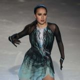 Народ бросился спасать побитую Загитову: Такого не заслуживает!