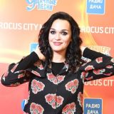 Замужняя Слава устроила публичный разврат с двумя мужчинами: Облапали всю