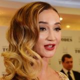 Отчаявшаяся Бузова взвыла из-за травли: Я не девочка для битья!