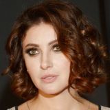 Утыкана трубками: измученная Макеева загремела в больницу