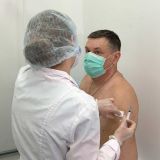 Собянин поручил ввести стимулирующие выплаты для медиков за проведение вакцинации