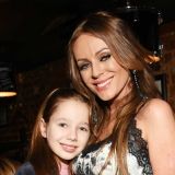 Только не повторяй маминых ошибок: несовершеннолетнюю дочку Началовой засняли с женатым Панайотовым 