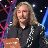 Накатили с утра: еле волочащих ноги Николаева и Преснякова сняли на улице