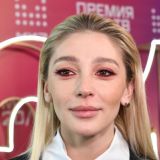 Полуголую Ивлееву застали в откровенном наряде с чужим мужиком